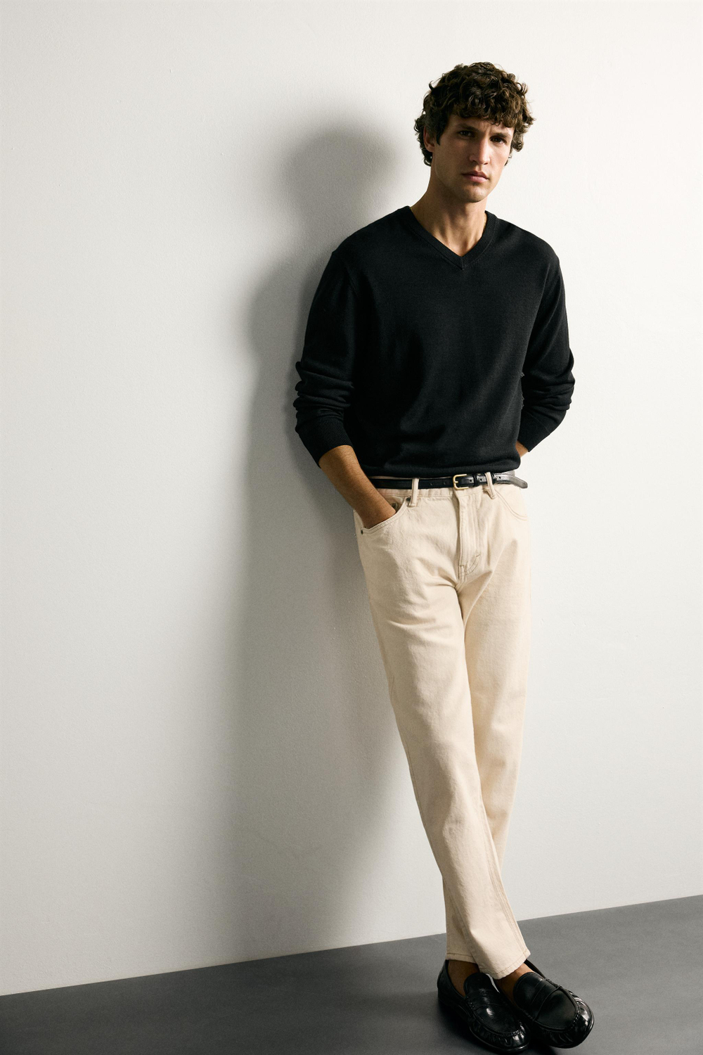 ДЖИНСЫ SLIM TAPERED — ZARA
