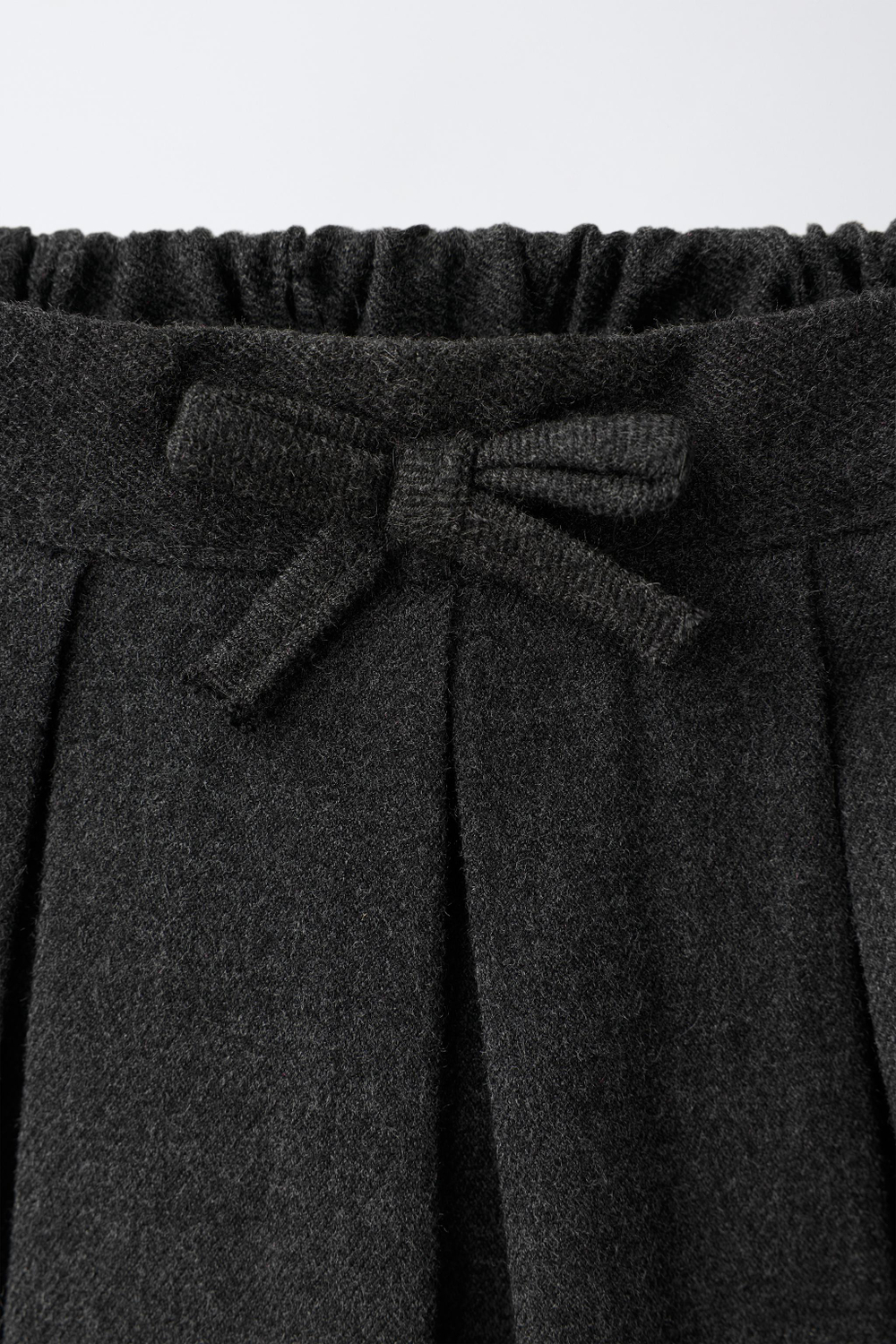 ZARA ЮБКА В СКЛАДКУ С БАНТОМ, СЕРЫЙ МЕЛАНЖ