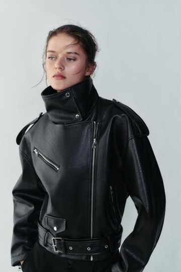 ZARA КУРТКА В БАЙКЕРСКОМ СТИЛЕ ИЗ ИСКУССТВЕННОЙ КОЖИ, ЧЕРНЫЙ