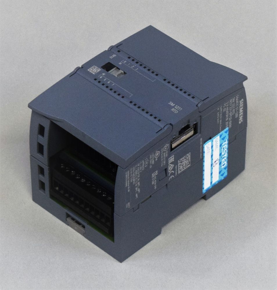 Новый SIEMENS 6ES7231-5PF32-0XB0 Новый SIEMENS 6ES7231-5PF32-0XB0