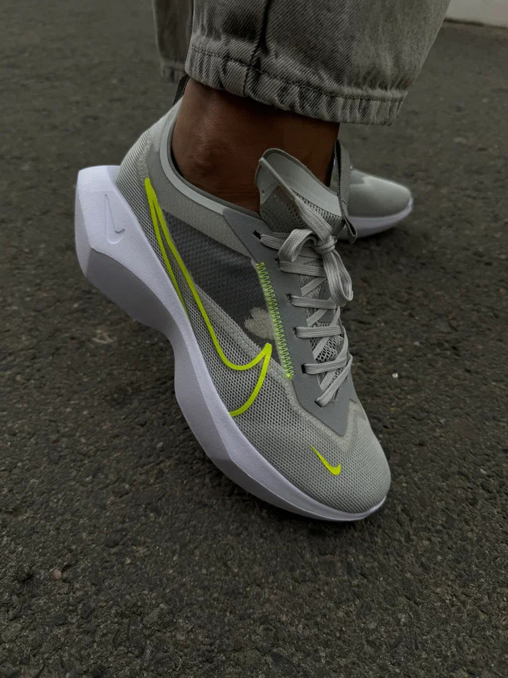 Nike Vista LITE Grey