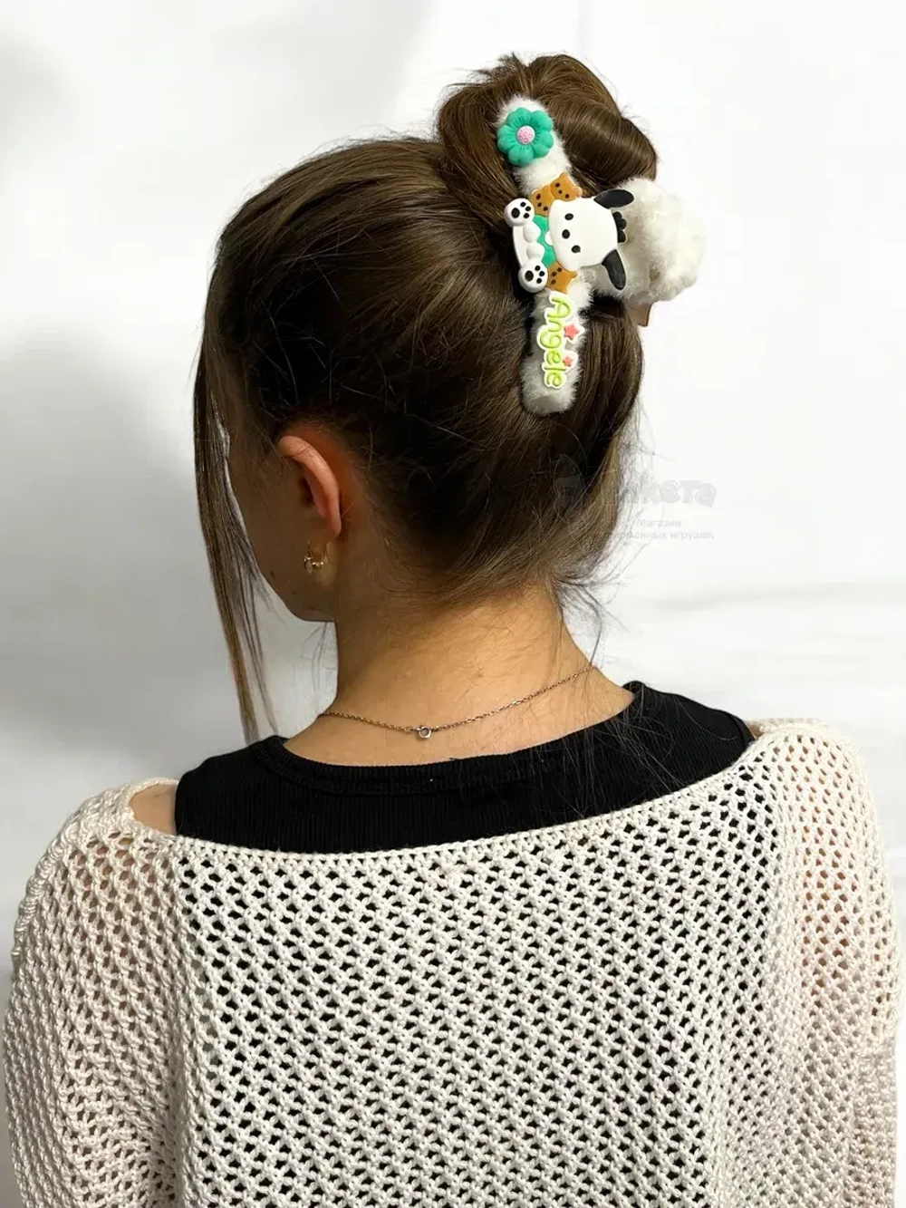 Заколка крабик краб для волос пушистый плюшевый Hello Kitty