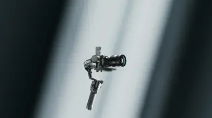 DJI анонсировала стабилизатор RS 5: лёгкость и мощность для профессиональной видеосъёмки.