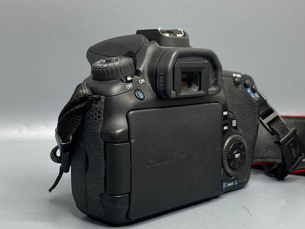 Canon EOS 60D — 6 200 кадров