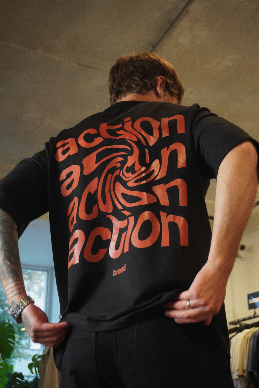 Футболка "Action back" черная