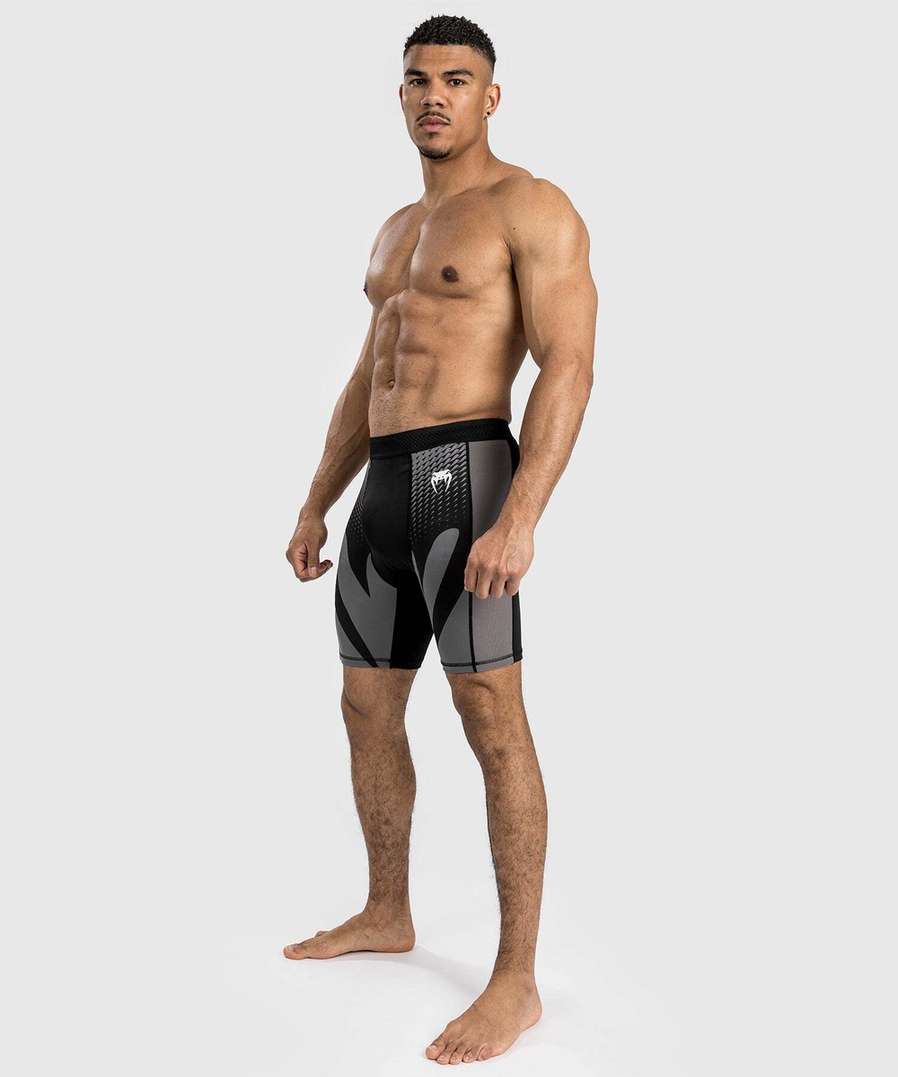 Шорты компрессионные Venum Attack Black