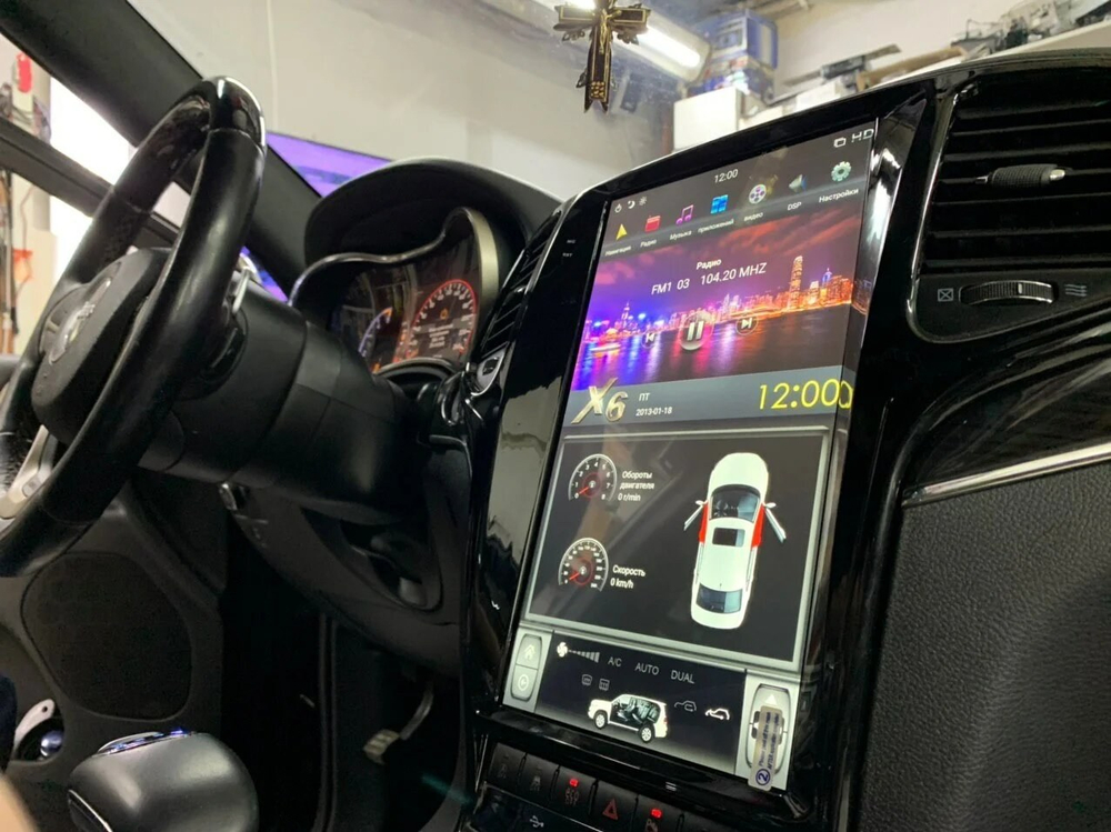 Штатная магнитола для JEEP Grand Cherokee 2013+ черная KUBERG ZF-1823B-DSP