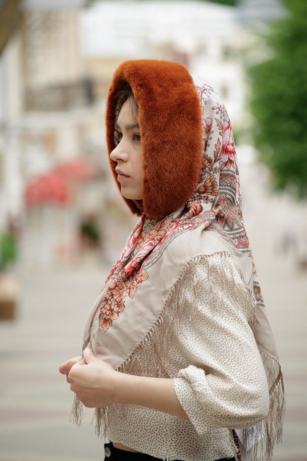 Платок П.