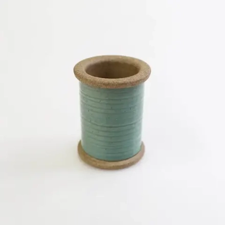 Магнитная игольница катушка Cohana, цвет зеленый