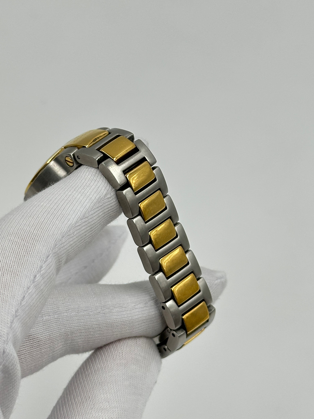 Часы Gucci 8900L