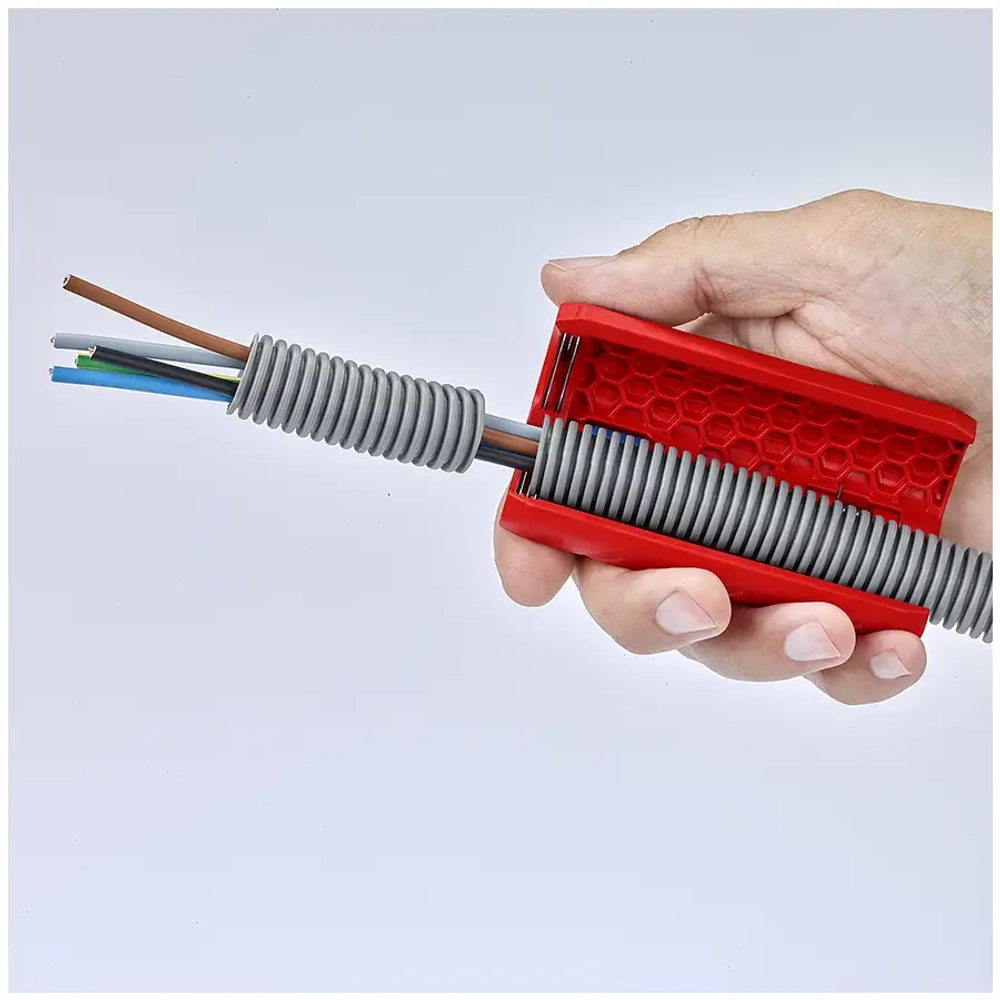 Резак TwistCut, для резки гофротрубы Knipex 90 22 01 SB