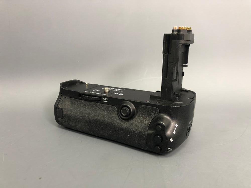 Canon BG-E11