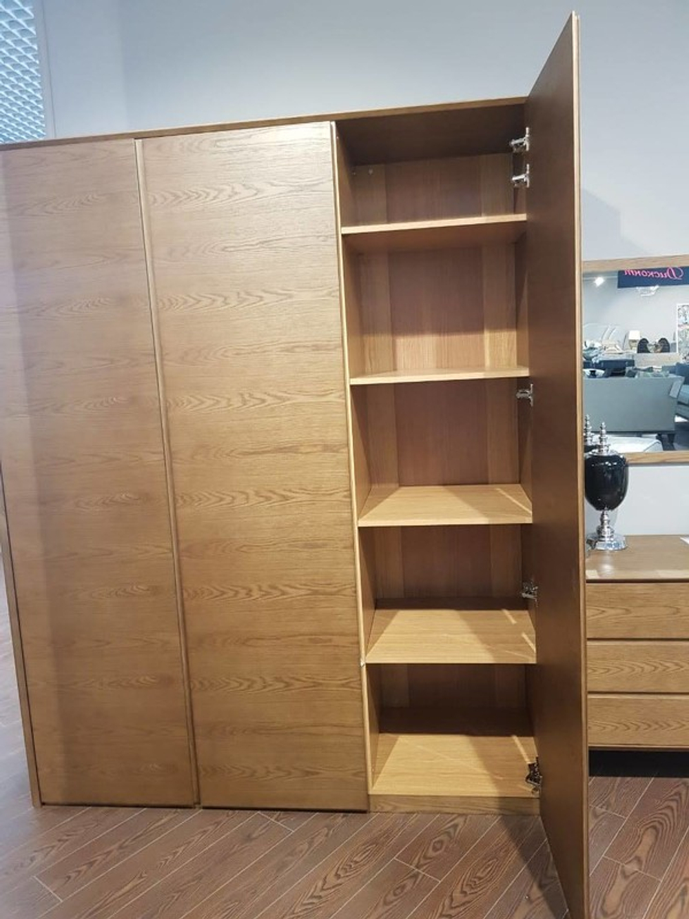 Гардероб MOD INTERIORS PATERNA