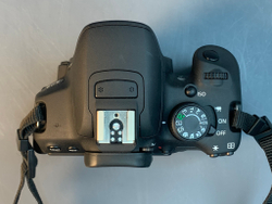 Canon 700D 2629 Кадров