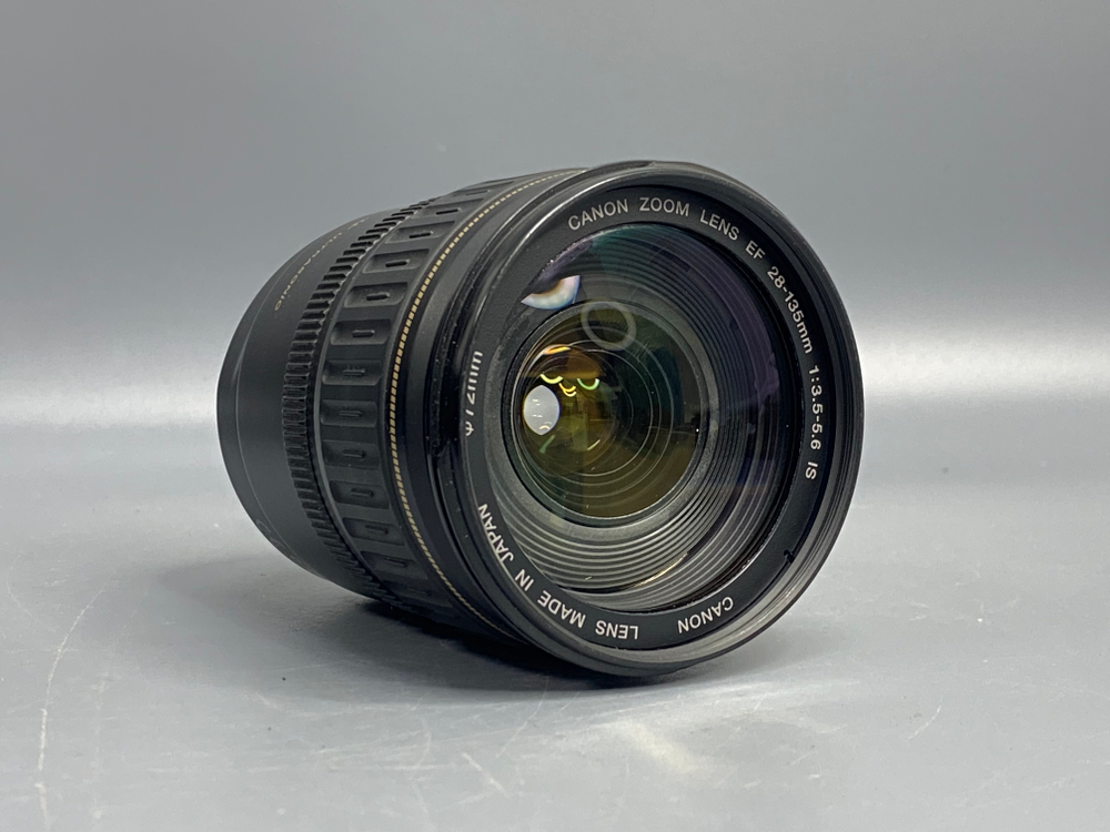 Canon EF 28-135mm 3.5-5.6 IS