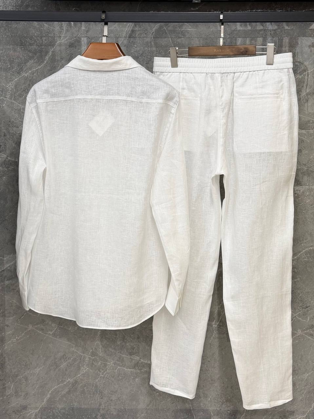 Льняной костюм Brunello Cucinelli