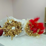 Букет из орехов