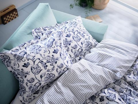 Комплект постельного белья IKEA JUNIMAGNOLIA (ЮНИМАГНОЛИЯ ), Односпальный, Белый с рисунком, 150x200, 50х80 см