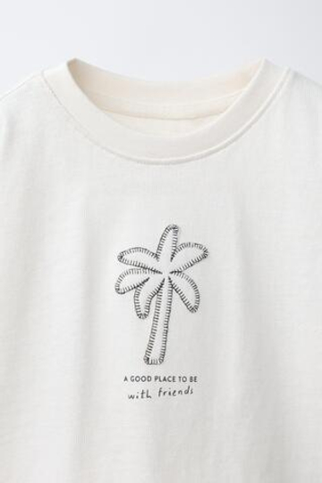 ZARA ФУТБОЛКА С ВЫШИВКОЙ, ЦВЕТ СЛОНОВОЙ КОСТИ