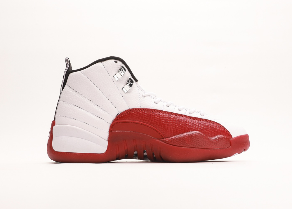 Air Jordan 12 Cherry