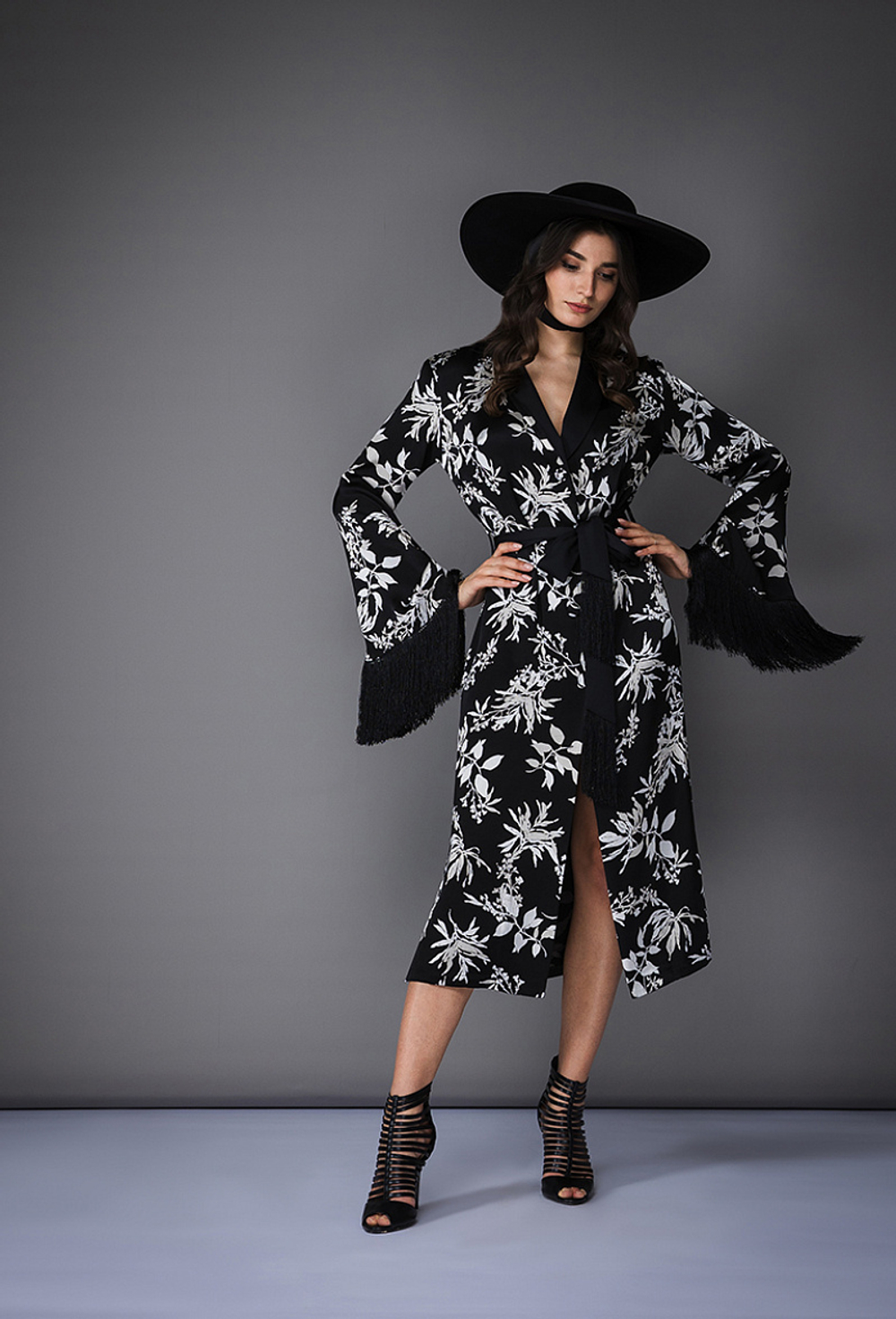05-02-21 SS Халат чёрно-белый
