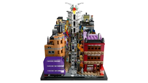 Конструктор LEGO Harry Potter 76444 Косой переулок Волшебные магазины