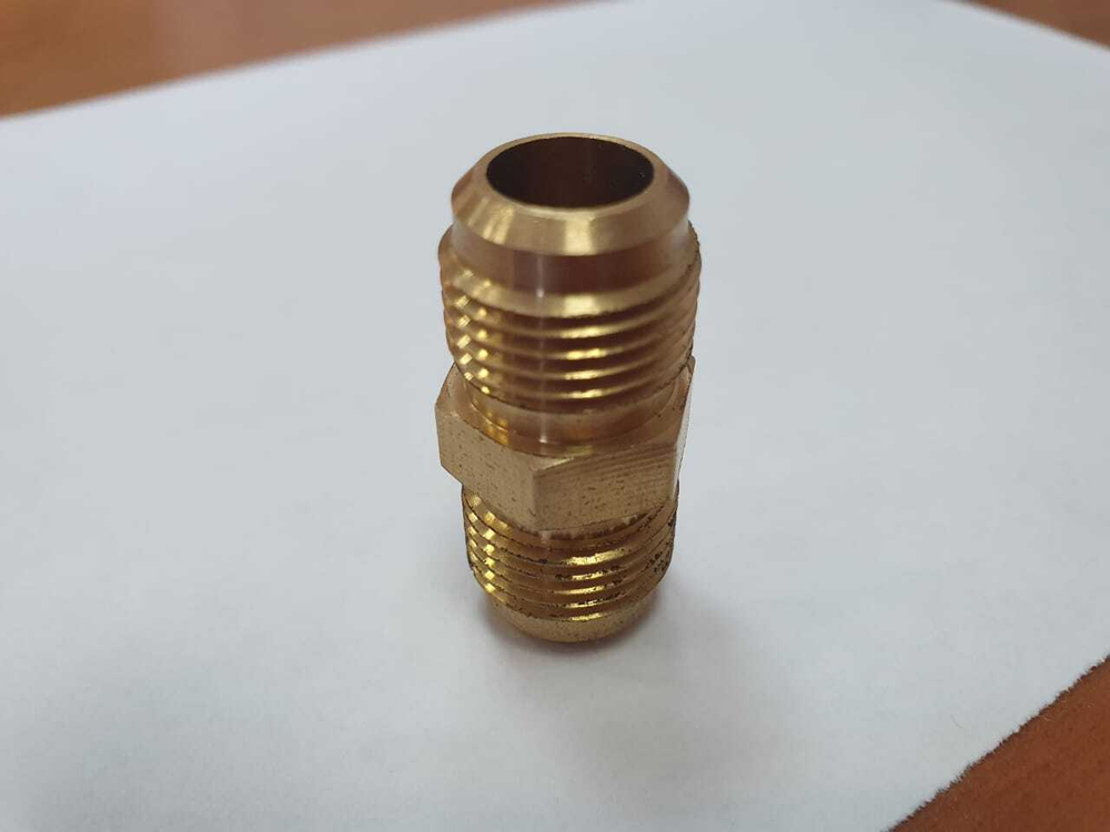 Штуцер U2-06 (3/8" SAE-3/8" SAE)