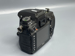 Nikon D7000 Body — 30 100 кадров