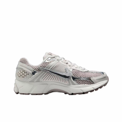 Nike Air Zoom Vomero 5 "Chrome Platinum Violet"