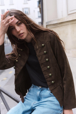 ЖАКЕТ С БАСКОЙ И ПУГОВИЦАМИ — ZARA