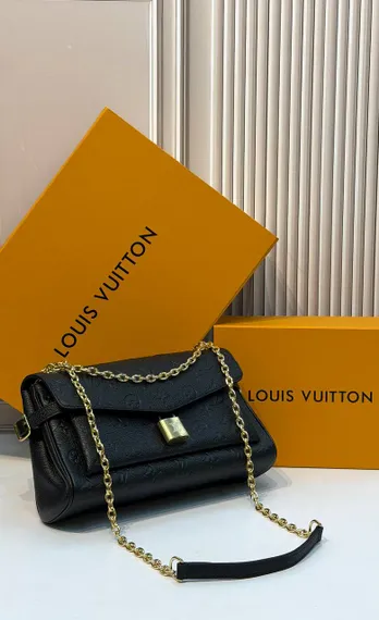 Сумка Louis Vuitton Anytime Flap