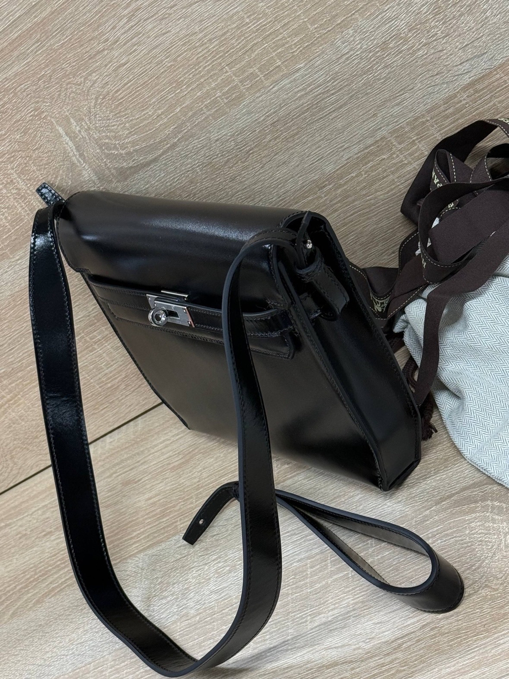 Сумка через плечо Hermes Kelly Depeches 25