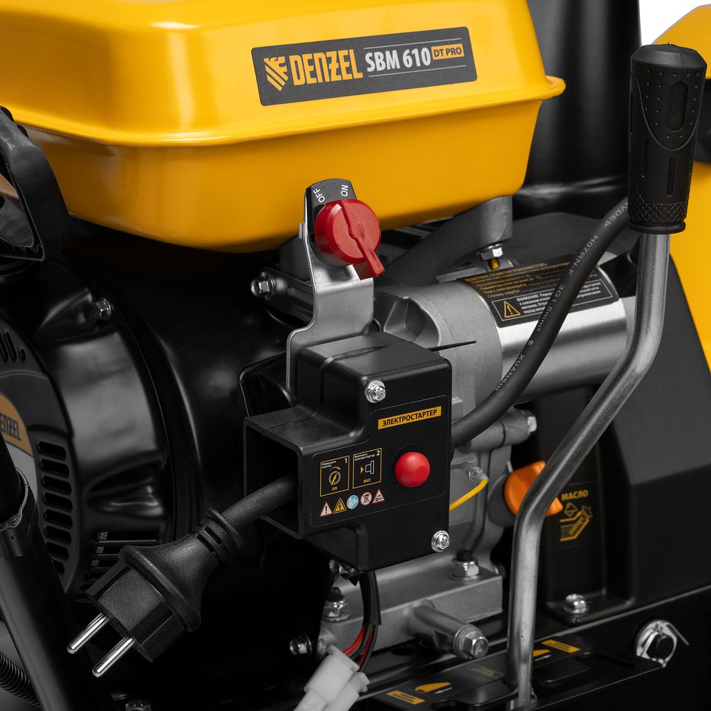 Снегоуборочная машина бензиновая Denzel SBM 610DT PRO, 212cc, гусеницы, электростартер, блок. дифф.