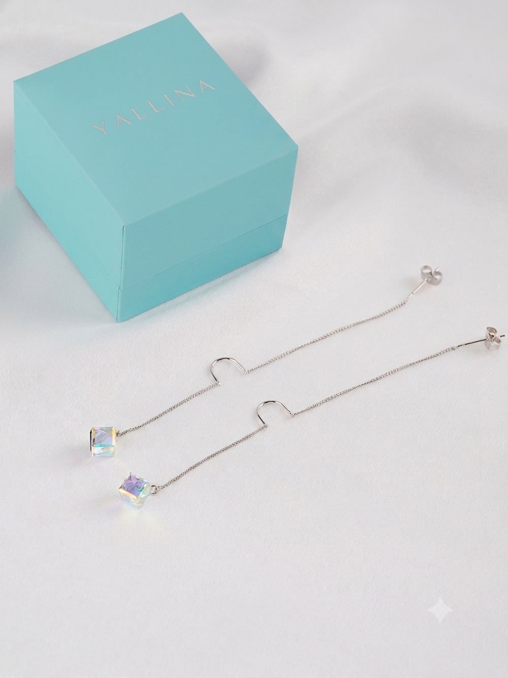 Серьги-протяжки Миражи с кристаллами-хамелеонами Swarovski