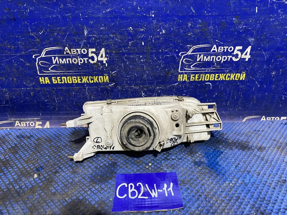 Фара передняя левая MITSUBISHI LIBERO 2001