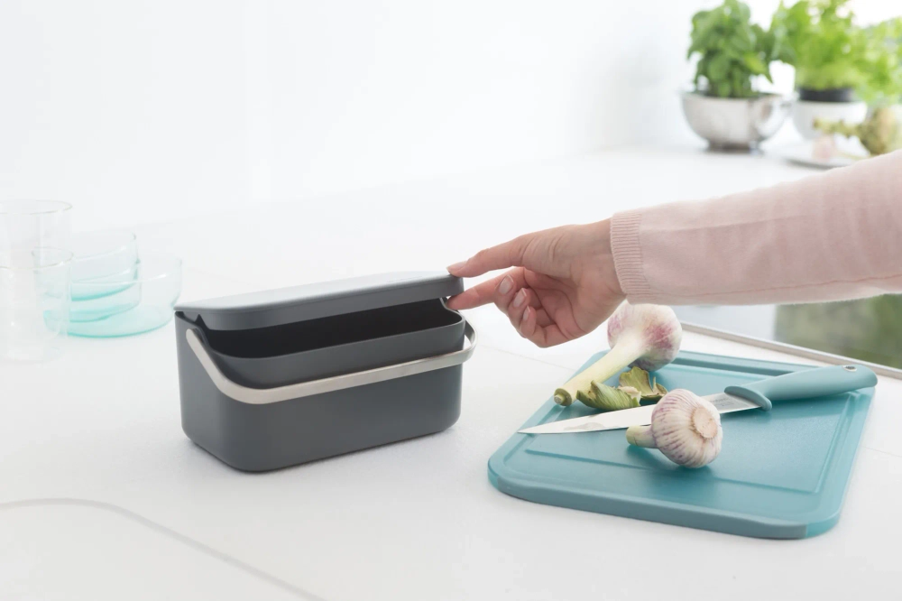 Brabantia Контейнер для мусора Sort & Go 1,8л, серый 117541