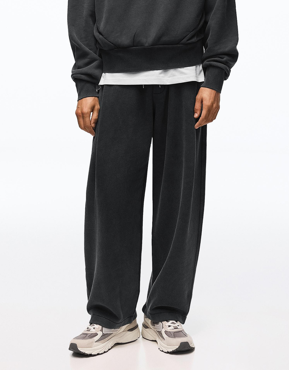 Мужские брюки balloon fit с эффектом стирки - BERSHKA