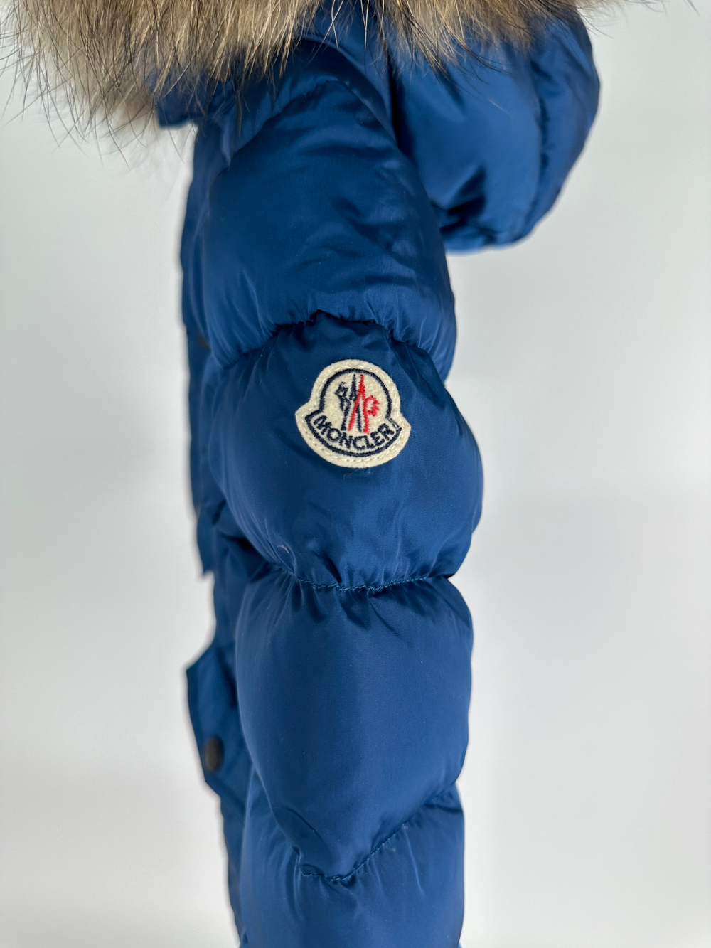 Пуховик Moncler