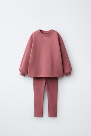 ZARA КОМПЛЕКТ ИЗ ТОЛСТОВКИ И ОДНОТОННЫХ ЛЕГИНСОВ, РОЗОВАТЫЙ
