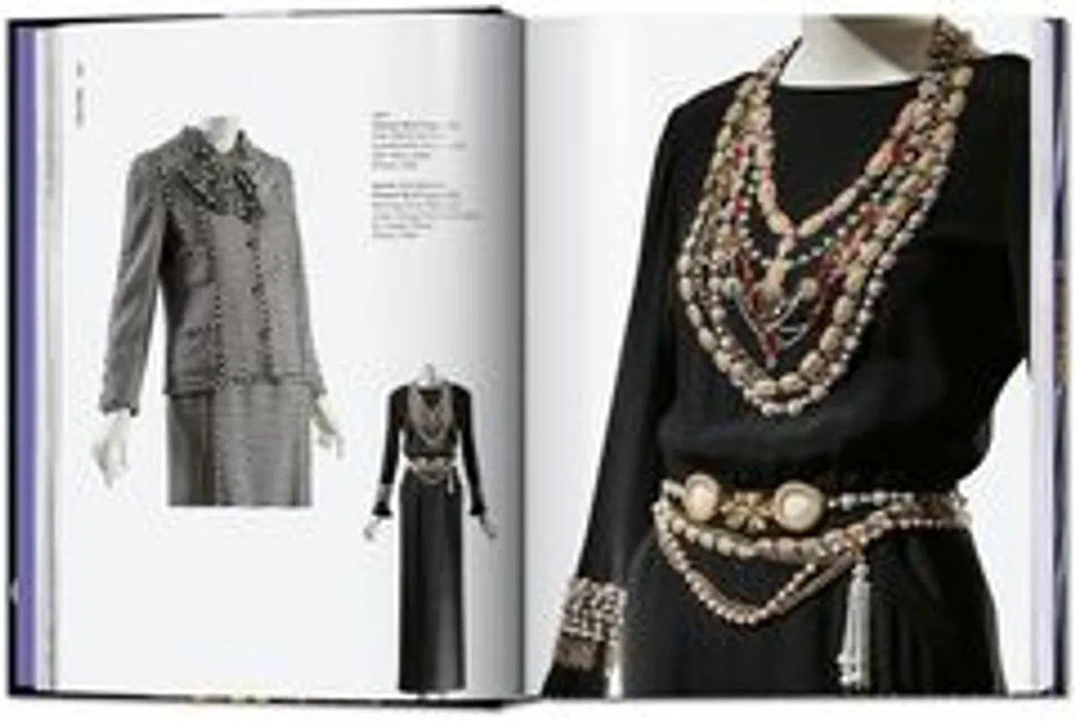 Артбук Fashion Designers A–Z. 40th Anniversary Edition (на Английском языке)