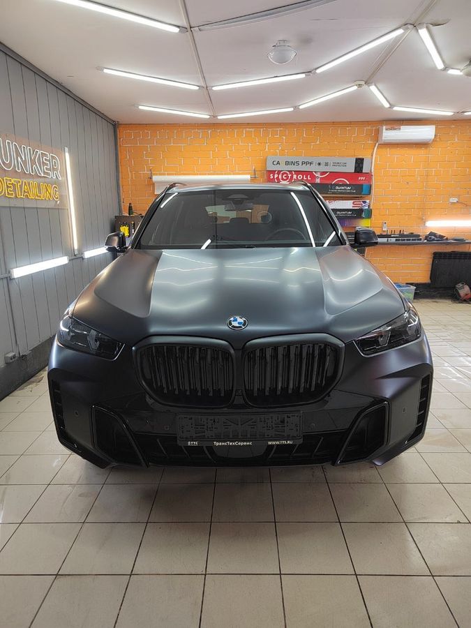 BMW в матовую полиуретановую сатин пленку Carbins PPF M70