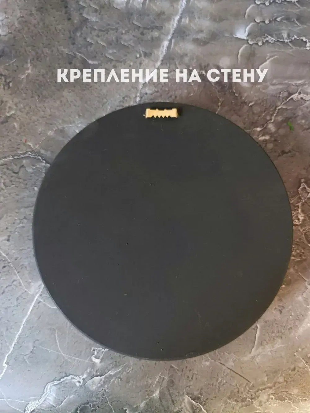 Панно на стену для интерьера Пчела