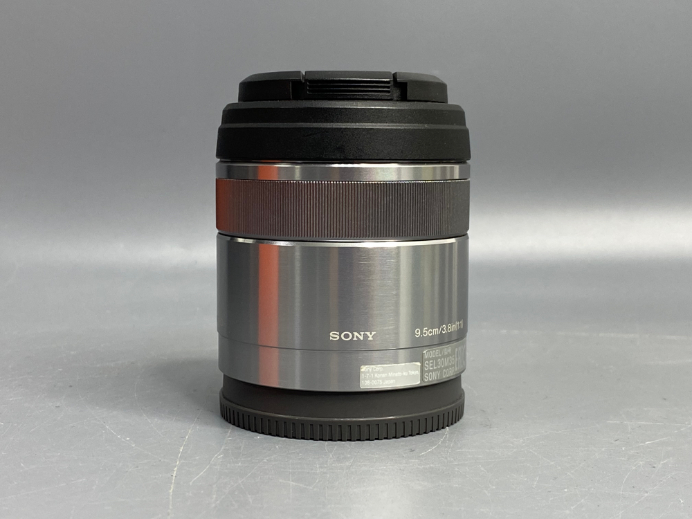 Sony 30mm 3.5 Macro E