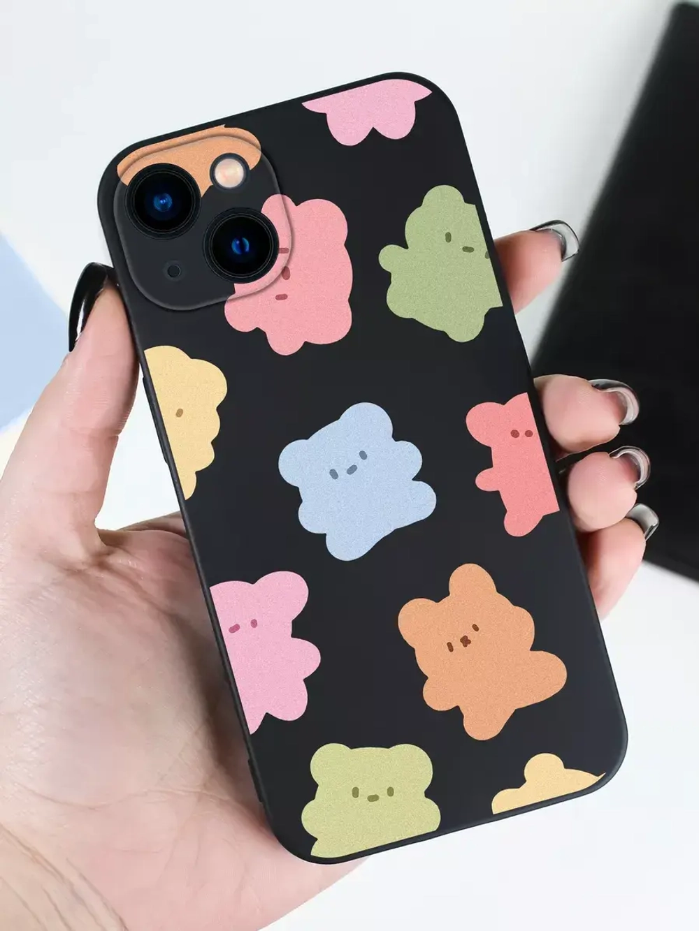 Чехол на iPhone 15 с принтом