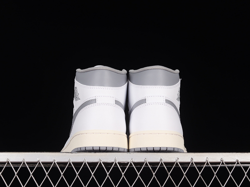Air Jordan 1 Mid Neutral Grey