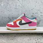 Nike SB Dunk Low • The Parra