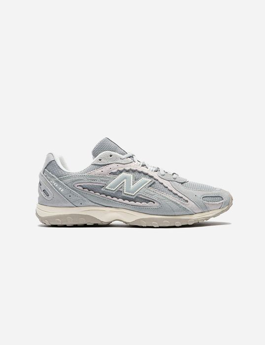 New Balance 204L 