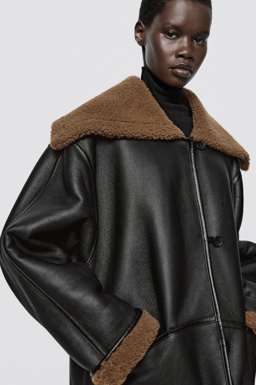 Massimo Dutti Кожаная куртка-дубленка с меховой отделкой - Limited Edition, коричневый