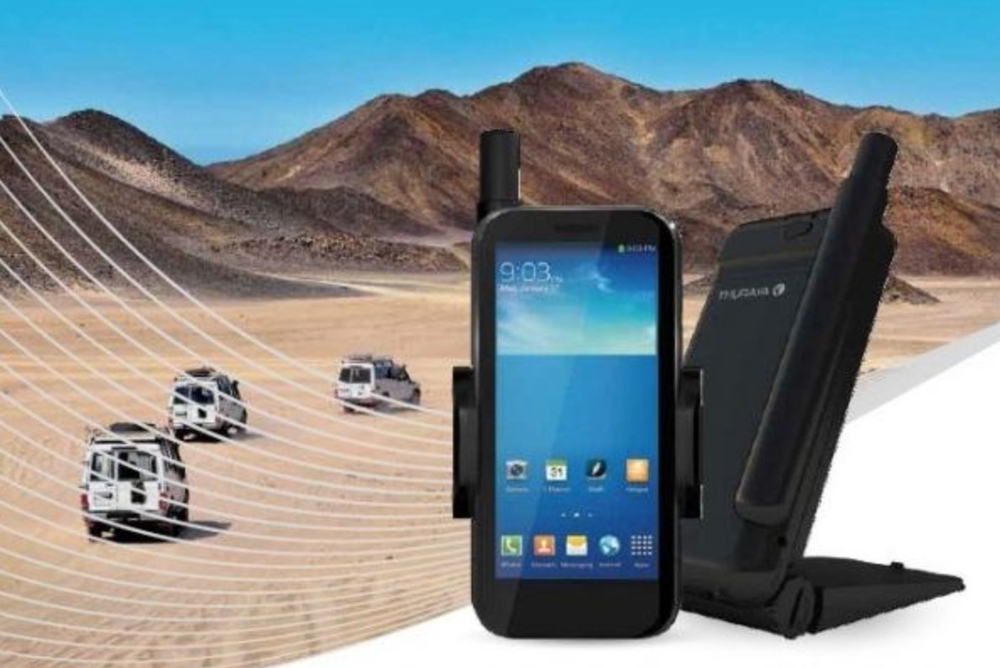 Спутниковый телефон (спутниковый модуль) Thuraya SatSleeve+