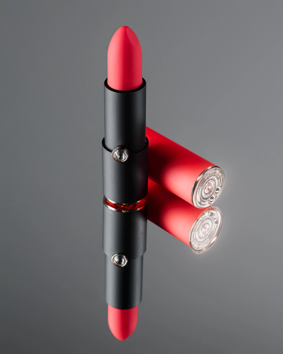 мини-вибратор — помада Erolipstick